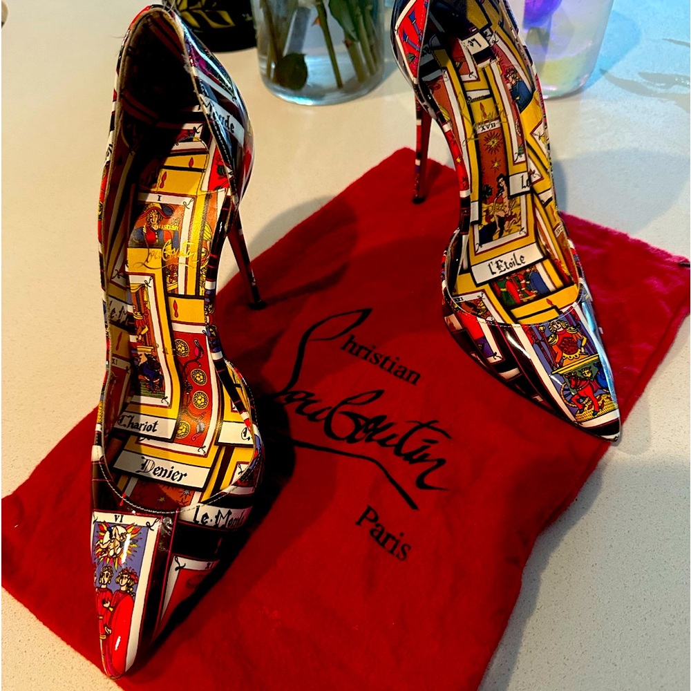 CHRISTIAN LOUBOUTIN IRIZA w/original dust bag